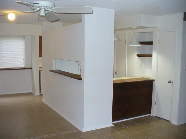 2869 Par Ln APT C, Tallahassee, FL 32301