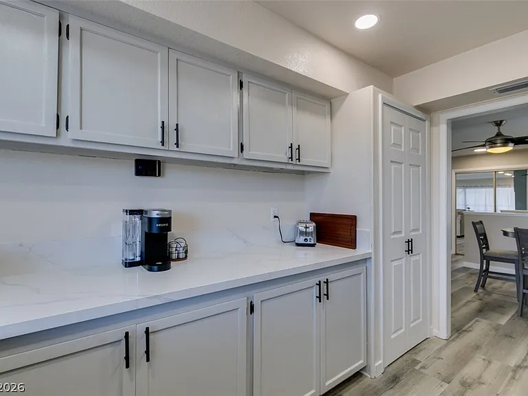 2587 Swan Ln — Photo 20