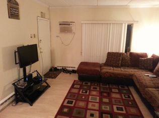 941 N Rohlwing Rd APT 201C, Addison, IL 60101