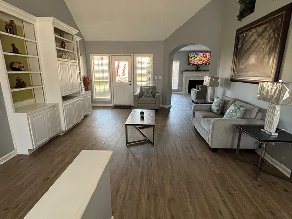 6213 Eastwood Glen Pl, Montgomery, AL 36117