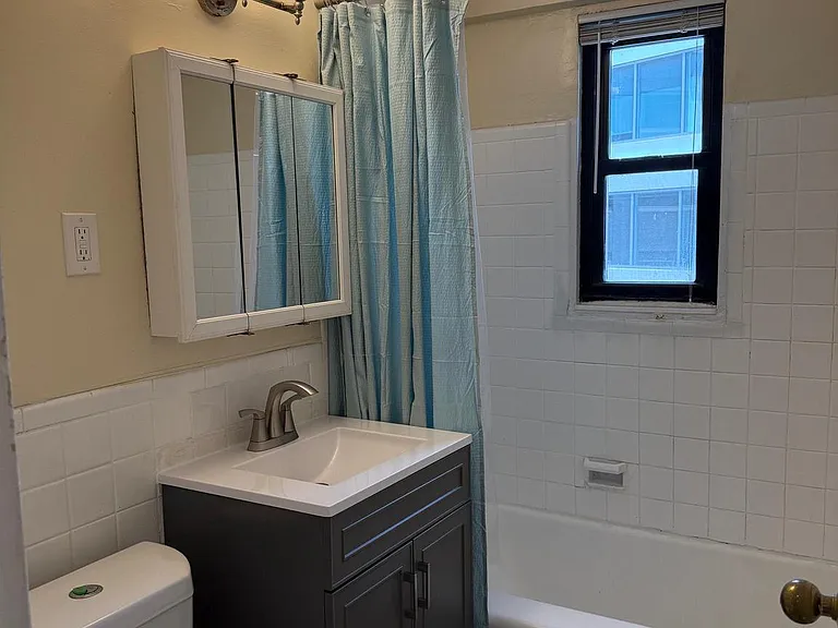 2141 I St NW #516 — Photo 23
