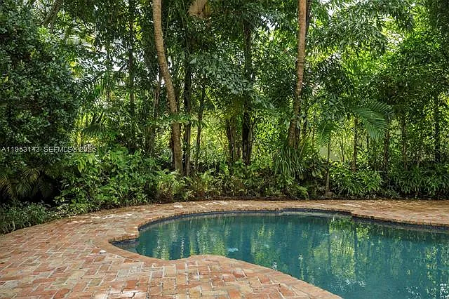 7801 SW 58th Ave — Photo 39