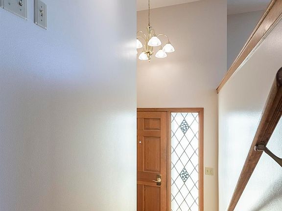 5th image of 5052 Arbor Cir