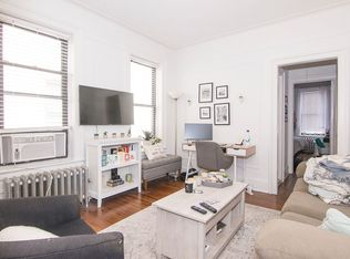 3039 34th St APT 3D, Astoria, NY 11103