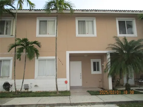 13910 SW 175th Ter, Miami, FL 33177