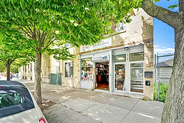 73-35 Myrtle Avenue