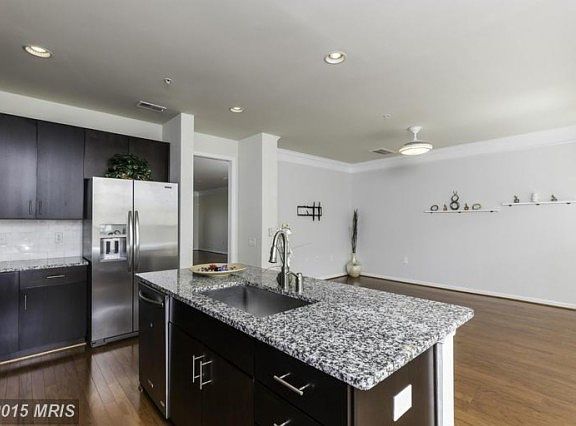5th image of 2945 Finsbury Pl #100