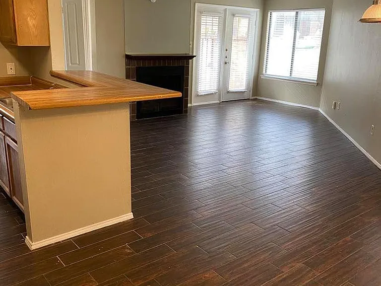 2310 Balsam Dr #B110 — Photo 2