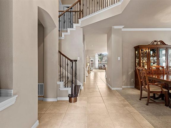 3rd image of 2832 Forest Manor Dr