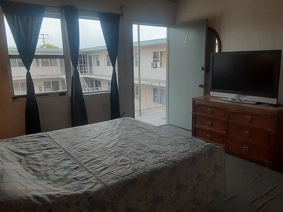 5th image of 4220 W El Segundo Blvd #4220