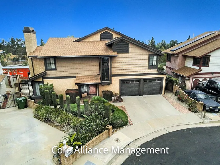 18324 Algiers St — Photo 6