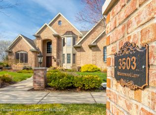 3503 Autumnwood Ln, Okemos, MI 48864
