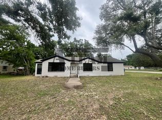 411 McEntire Rd, Trinidad, TX 75163