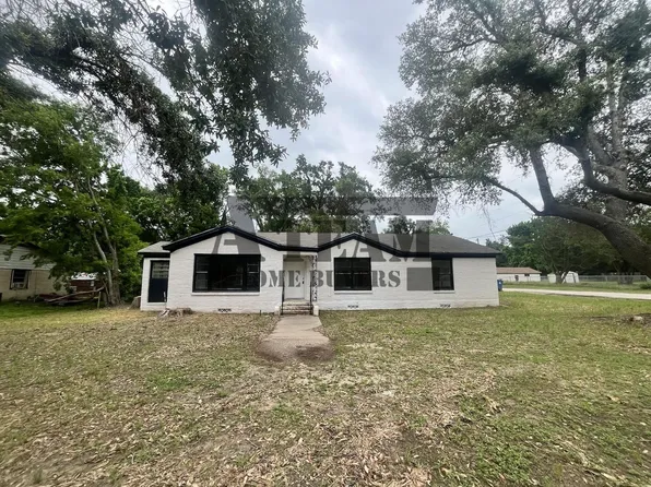 411 McEntire Rd, Trinidad, TX 75163