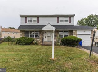 7606 Oak Lane Rd, Cheltenham, PA 19012