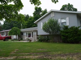 5836 Lake Crest Dr, Columbiaville, MI 48421