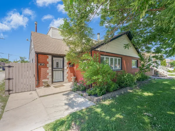 7836 Austin Ave, Burbank, IL 60459