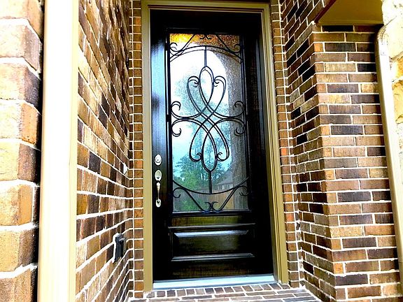 3rd image of 103 Wild Garden Ct