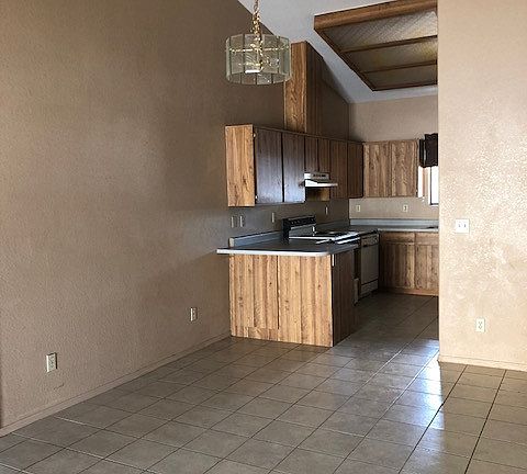 4th image of 4828 N Arnold Dr APT A