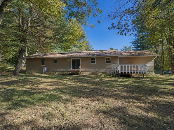 19 Doll Rd, Bloomingburg, NY 12721