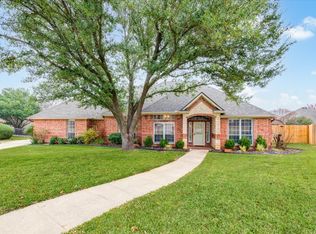 522 Springbranch Dr, Keller, TX 76248
