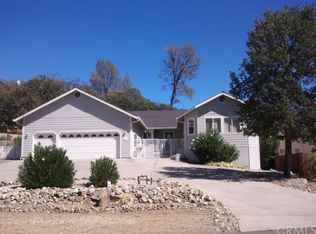 19513 Moon Ridge Rd, Hidden Valley Lake, CA 95467