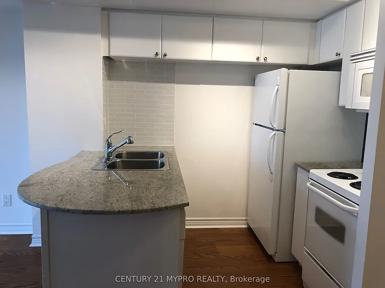 763 Bay St #1114 — Photo 6