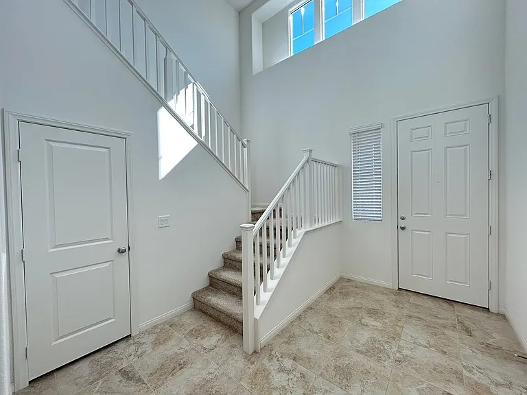 2677 Gallarate Dr — Photo 3