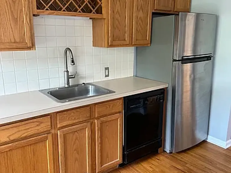 193 Main St #2 — Photo 7