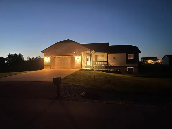 14782 Highlight Dr, Rapid City, SD 57703