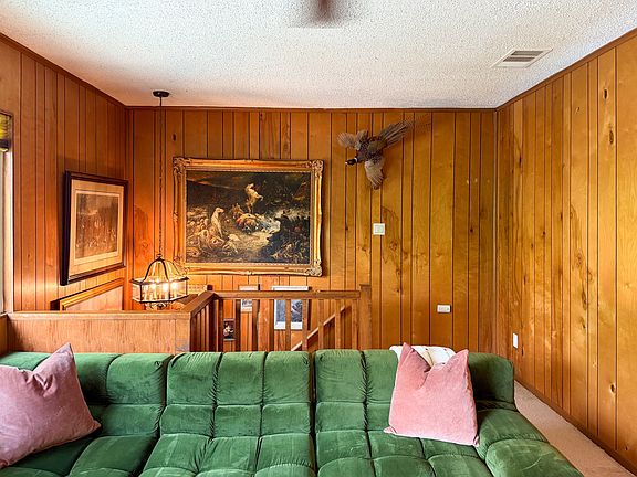 2nd image of 1403 Springdale Rd