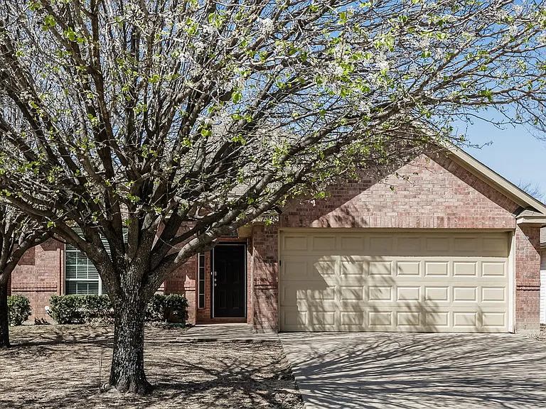 7305 Sierra Way — Photo 1