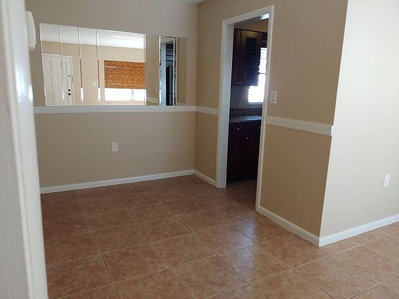 5th image of 3718 McKay Ave #105