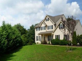 112 Hillside Cir, Lincoln University, PA 19352