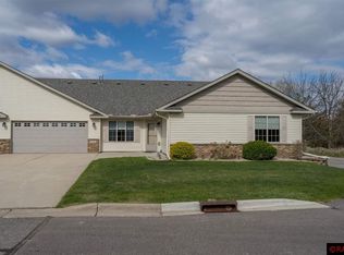 120 Palmer Path, Mankato, MN 56001