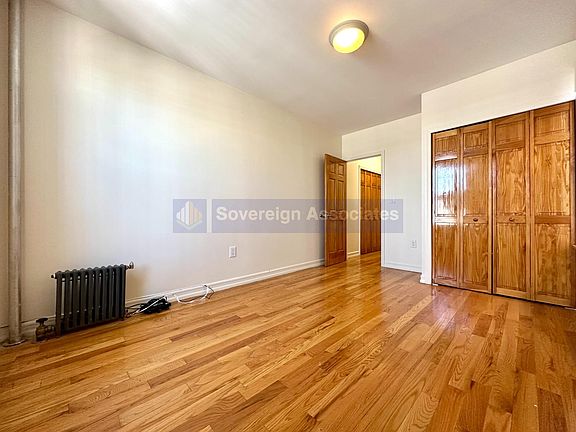 5th image of 175 Pinehurst Ave APT 4C