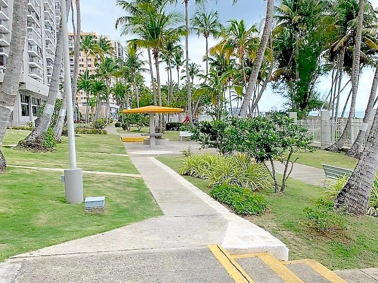 4745 Avenue Isla Verde — Photo 25