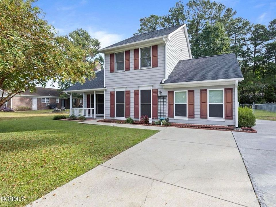 1st image of 2453 Northwoods Dr