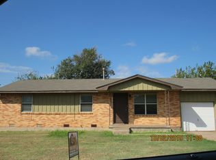 2208 NW 46th St, Lawton, OK 73505
