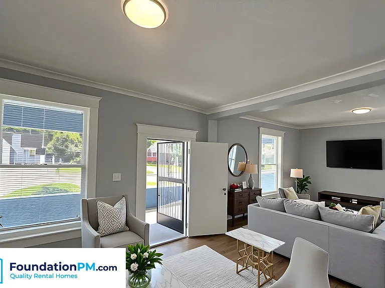 1688 Glenview Ave — Photo 12