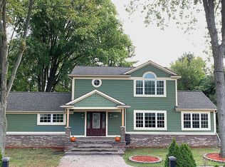 1376 Ladd Rd, Commerce Township, MI 48390