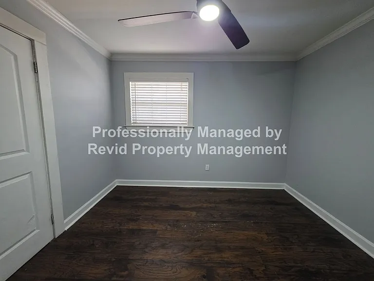1632 Monroe Ave. — Photo 13