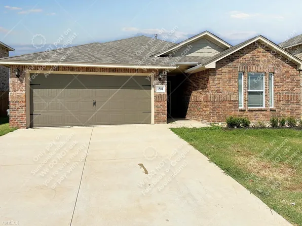 1804 Vermilion Ln, El Reno, OK 73036