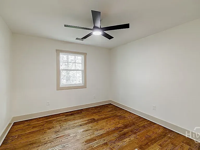 325 Stokes St — Photo 15