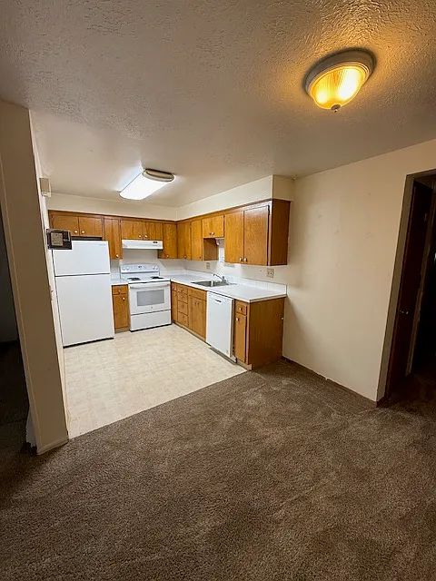 Building Photo - 1123 W 7th Ave #13
