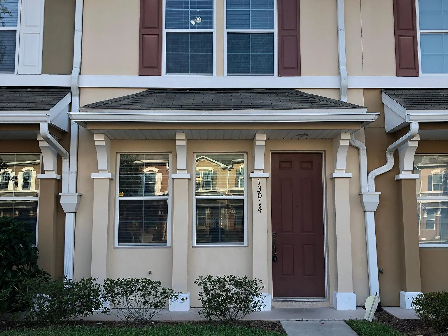 2 bed, 2.5 bath, 1360 sqft, $1,775 — Photo 1