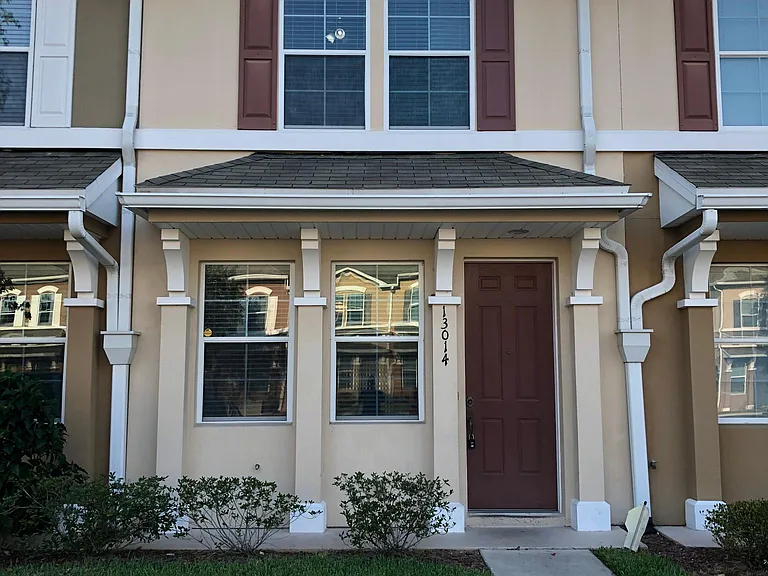 13014 Sunset Lake Dr — Photo 1