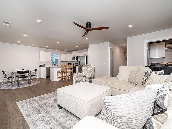 5th image of 30 Timberwild Dr