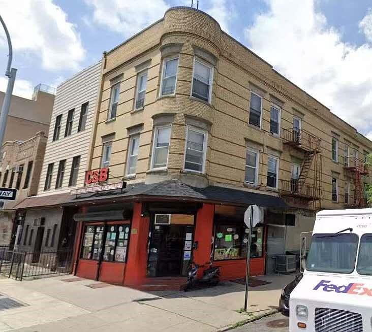 1st image of 4002 8th Ave