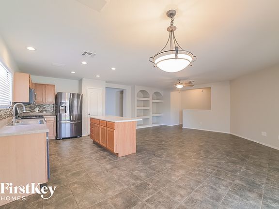 5th image of 9949 W Washington St